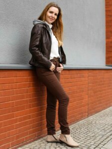 Lederjacke Monochrom Look Lederjacke Monochrom Look