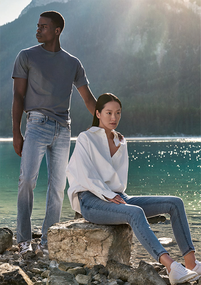 Mac Jeans Logo Couple