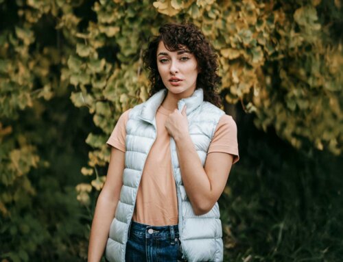 Westen als Sommertrend stylisch tragen